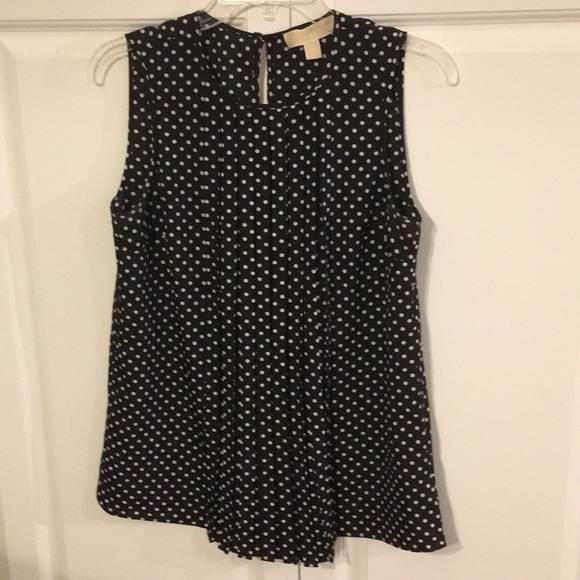 Michael Kors polka dot top. - Picture 1 of 5